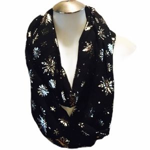 🔥4/$20 🌸NWT RENSHUN Infinity Scarves - ladies OS